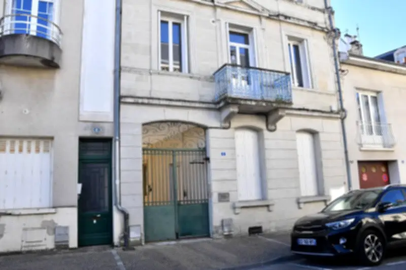 Périgueux : trois hommes en examen pour tentative de meurtre après une agression au couteau