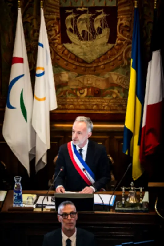 Périscolaire à Paris : les engagements de transparence d'Emmanuel Grégoire mis à l'épreuve