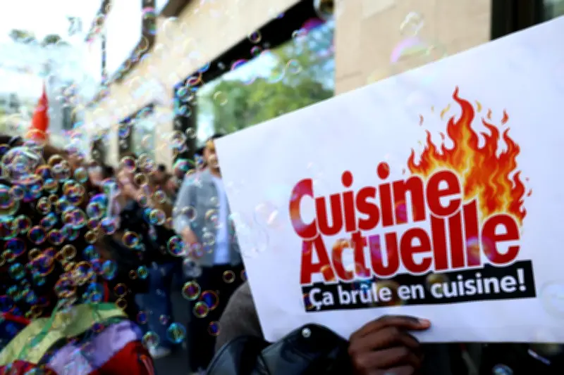 Prisma Media : 200 salariés manifestent contre un plan social historique de 40% des effectifs