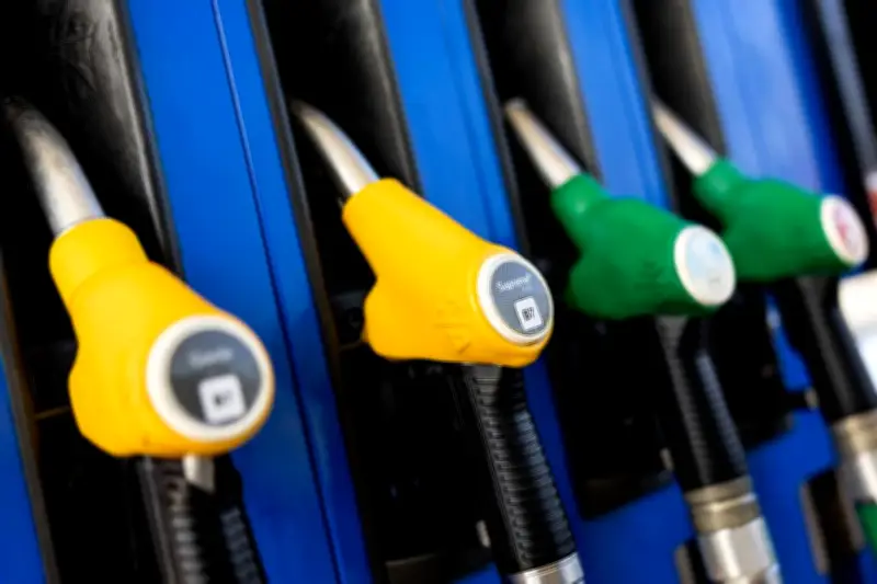Prix des carburants : le gouvernement envisage de réguler les marges des distributeurs