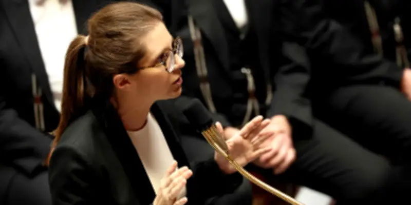 Projet de loi antisémite : Aurore Bergé convoque les groupes parlementaires le 28 avril