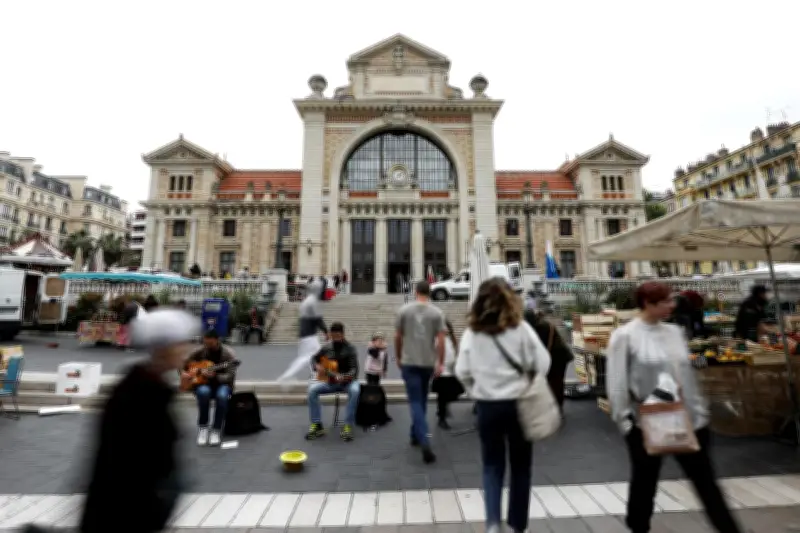 Projet de théâtre à la gare du Sud à Nice : avis partagés des habitants