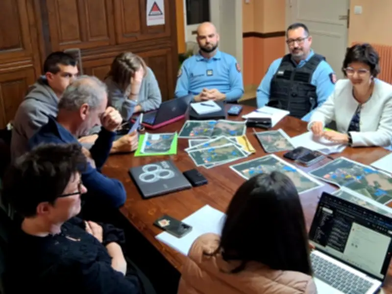 Préparation du Festival International de Journalisme à Couthures-sur-Garonne