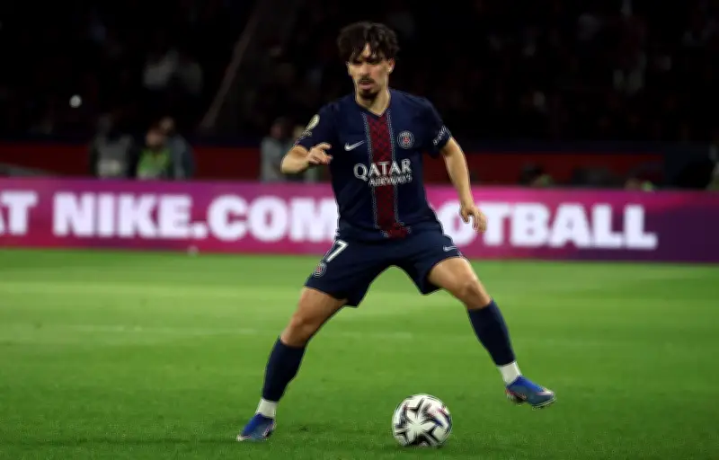 PSG : Vitinha forfait contre Nantes, son cas pour le Bayern Munich reste incertain