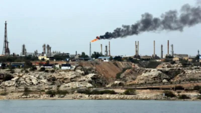 Pétrole à 125 dollars : le blocus iranien fait flamber les prix