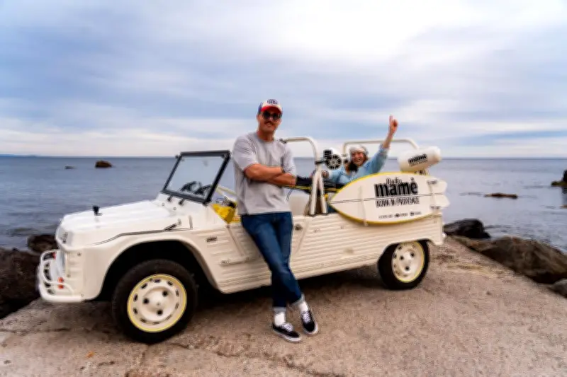 Radio Mamè : la radio itinérante varoise qui électrise le sud en Méhari électrique