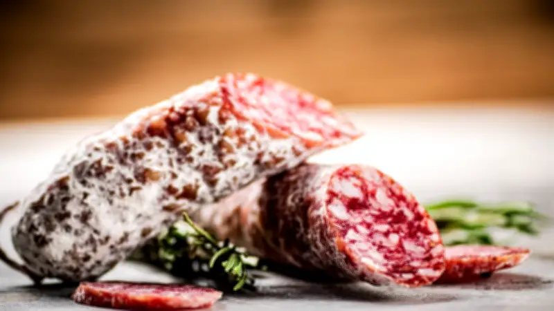 Rappel massif de saucissons Jules Courtial pour risque de listériose en France