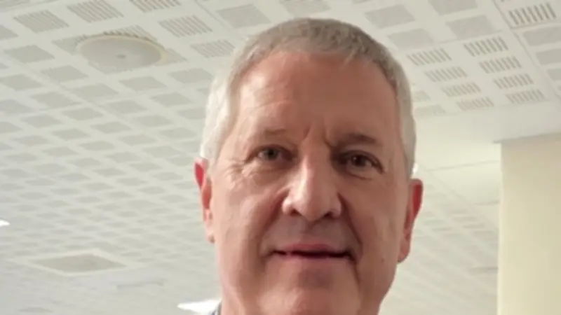 Raymond Marillat honoré pour 25 ans de service au tribunal de commerce