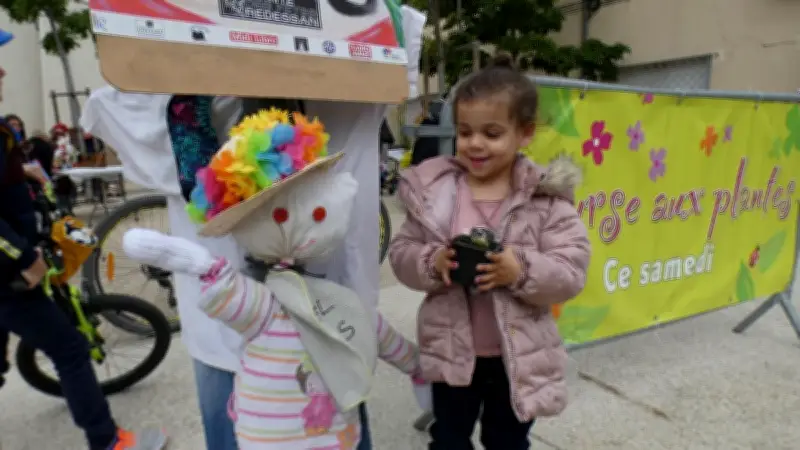 Redessan célèbre le printemps avec sa bourse aux plantes et son festival des épouvantails