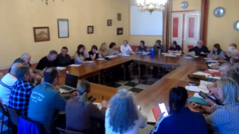 Redessan : le distributeur de billets validé, l'opposition interroge le budget municipal