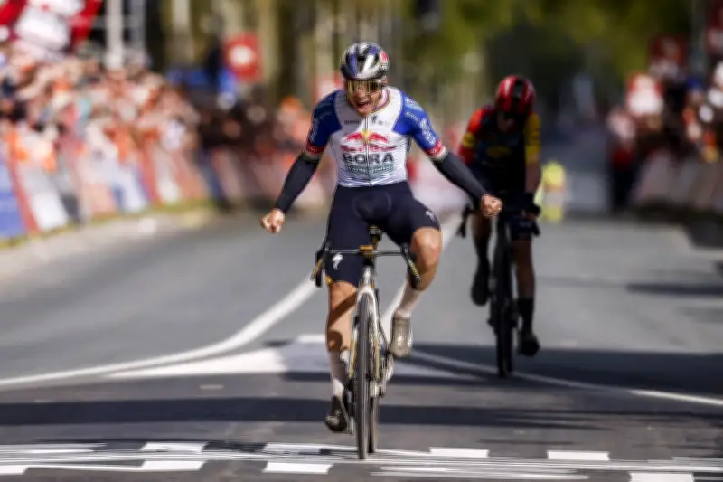 Remco Evenepoel s'impose sur l'Amstel Gold Race et prend sa revanche