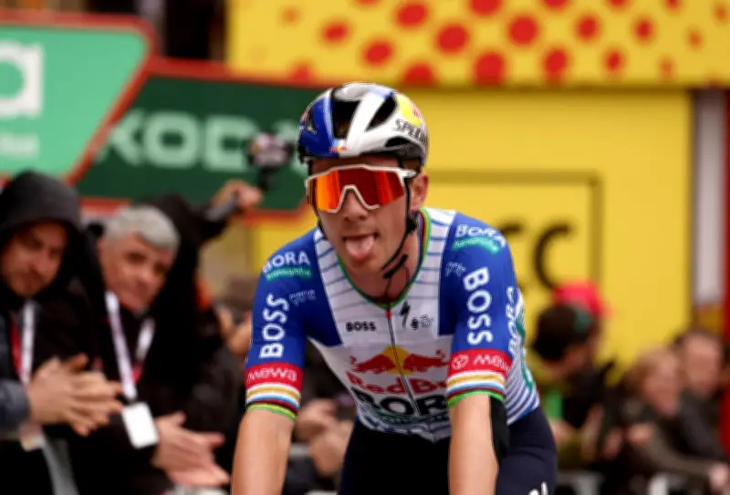 Remco Evenepoel surprend en participant au Tour des Flandres face aux favoris