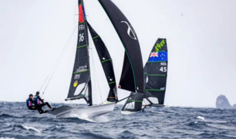 Remontadas françaises spectaculaires à la Semaine olympique d'Hyères