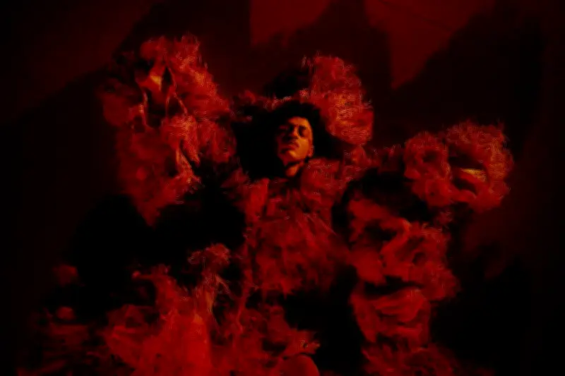 RePlay fait danser Vallauris dans un clip indépendant explosif : "I Don't Wanna Die"