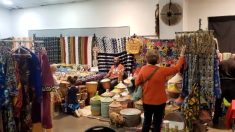 Retrouvailles et nouveautés au grand marché du festival L'Afrique à Bagnols