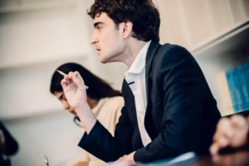 Rima Hassan jugée pour apologie du terrorisme : un procès inédit dans un contexte de multiplication des poursuites