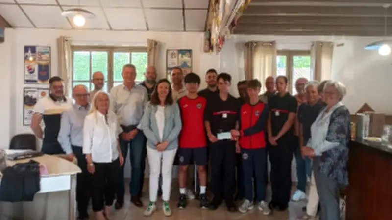 Rotary Club offre 872 € aux Jeunes sapeurs-pompiers de Miramont