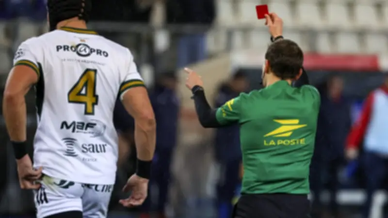 Rugby français : retour aux 8 remplacements, carton rouge 20 min critiqué