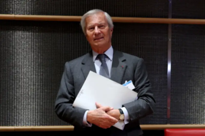 Saccage de Grasset par Bolloré : la droite tétanisée ou complice se tait