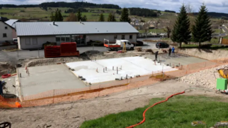 Saint-Alban-sur-Limagnole : un centre de balnéokinésithérapie prend forme pour 1,7 million d'euros