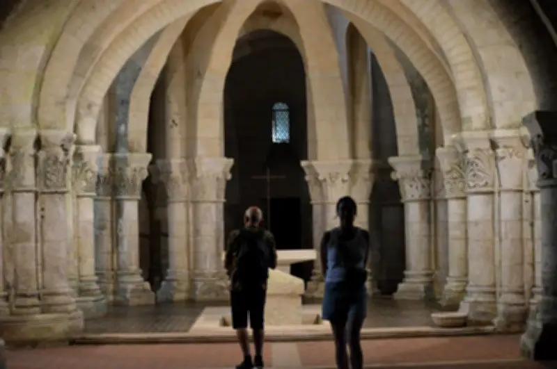 Saint-Eutrope de Saintes : entre légende et réalité historique