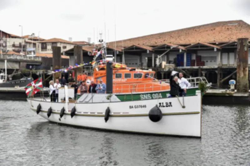 Saint-Jean-de-Luz : la chaloupe Alba bénie, symbole vivant du patrimoine maritime basque