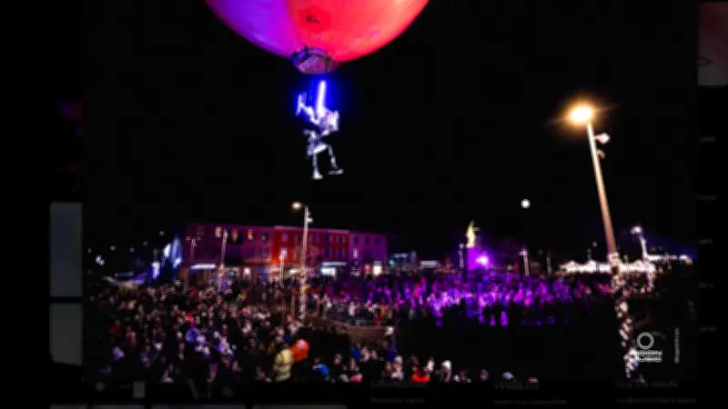 Saint-Louis à Sète : ballons géants et musiciens volants pour le spectacle pyromélodique
