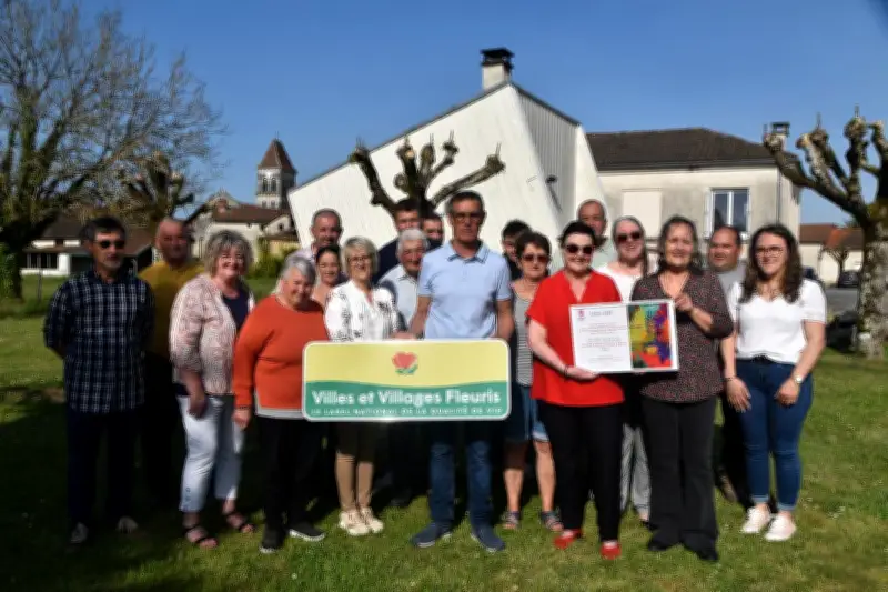 Saint-Pierre-de-Côle obtient sa première fleur au label Villes et Villages Fleuris