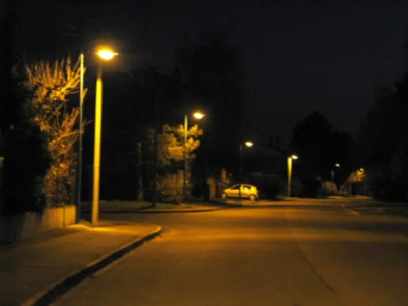 Saint-Seurin-sur-l'Isle : éclairage LED permanent pour la sécurité nocturne