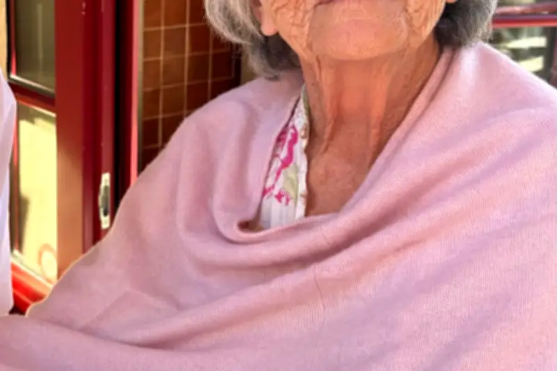 Saint-Tropez pleure Paule Vallotti, couturière emblématique de la bravade