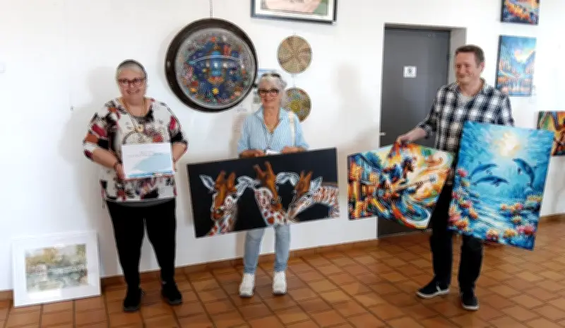 Salon de peinture : 28 artistes et 240 visiteurs à Sainte-Colombe