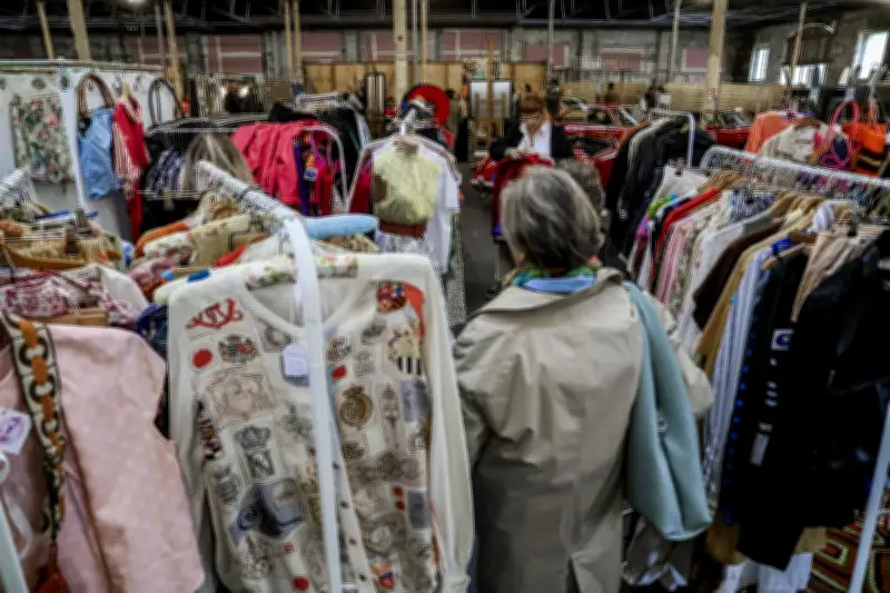Salon du vintage à Bordeaux : le luxe devient accessible