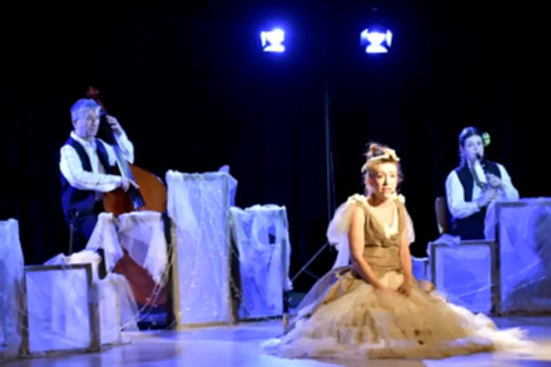 Samantha Grassian présente « Madame Paule mise à nu.e » à Bergerac avant Avignon