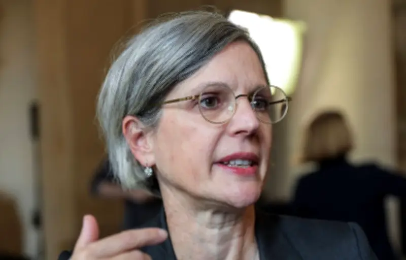 Sandrine Rousseau achète une maison dans le Finistère et prévoit un barbecue vegan