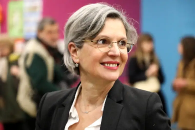 Sandrine Rousseau assume le terme "woke" et analyse la débâcle écologiste aux municipales