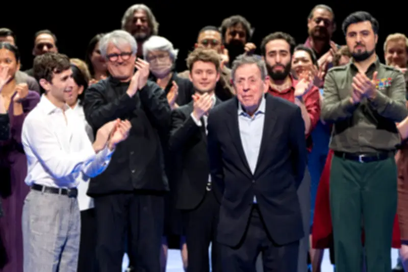 Satyagraha de Philip Glass : un opéra de paix à l'Opéra de Paris