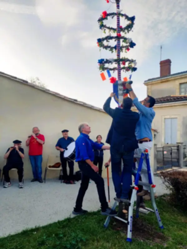 Sauternes célèbre la maïade et lance le nouveau mandat municipal