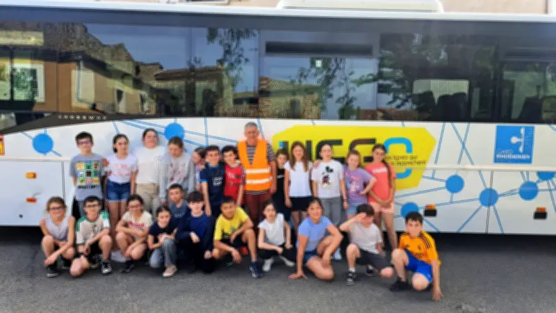 Sécurité dans les transports scolaires : des élèves du Gard sensibilisés aux risques