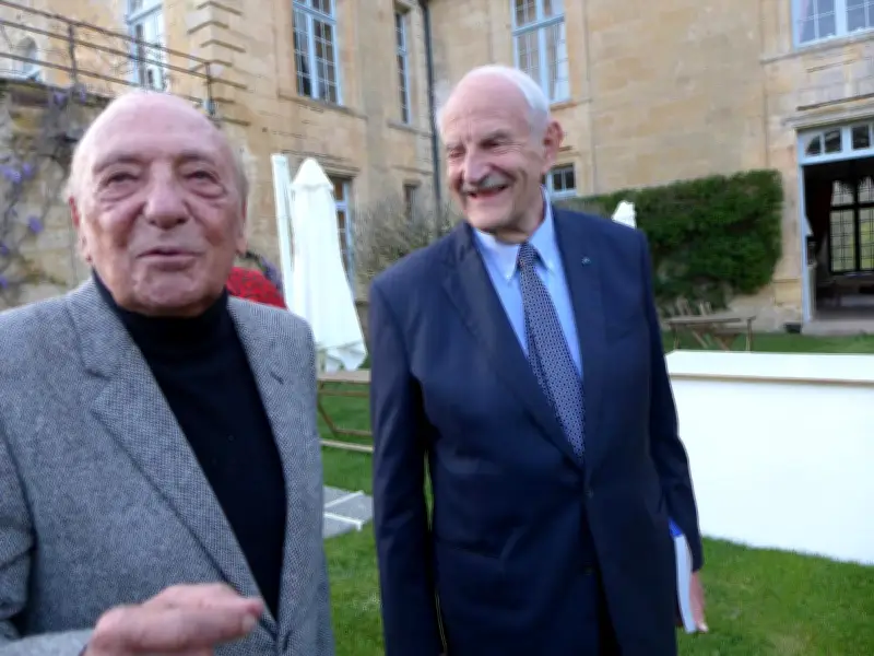 Séguéla et Douce réunis au château de Sauvebœuf : confidences sur Mitterrand, Macron et l'âge d'or de la pub