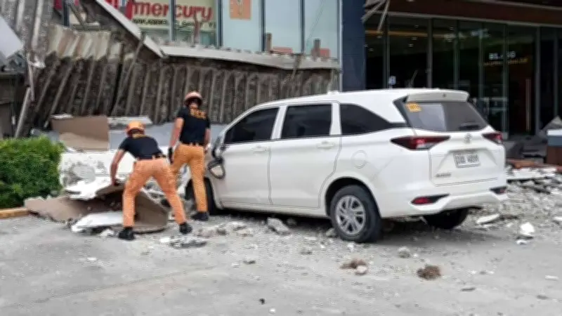 Séisme de magnitude 7,4 aux Philippines : plafonds effondrés, alerte tsunami levée