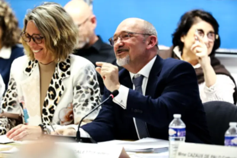 À Six-Fours, le projet de piscine couverte confirmé mais les aménagements de la Repentance remis en question