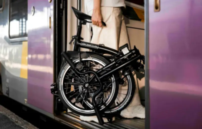SNCF et Brompton lancent la location de vélos pliants pour les trajets domicile-travail