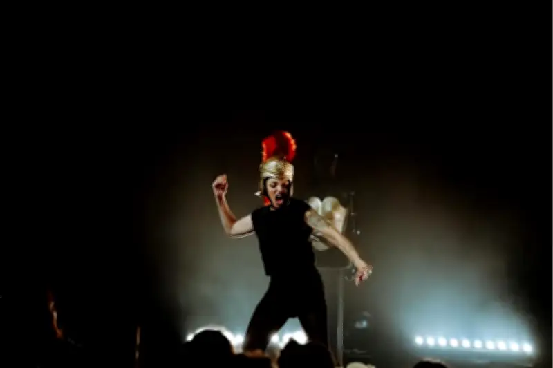 Sorties dans le Var : Laura Calu, fête médiévale, salon du livre et hommage à Simon & Garfunkel