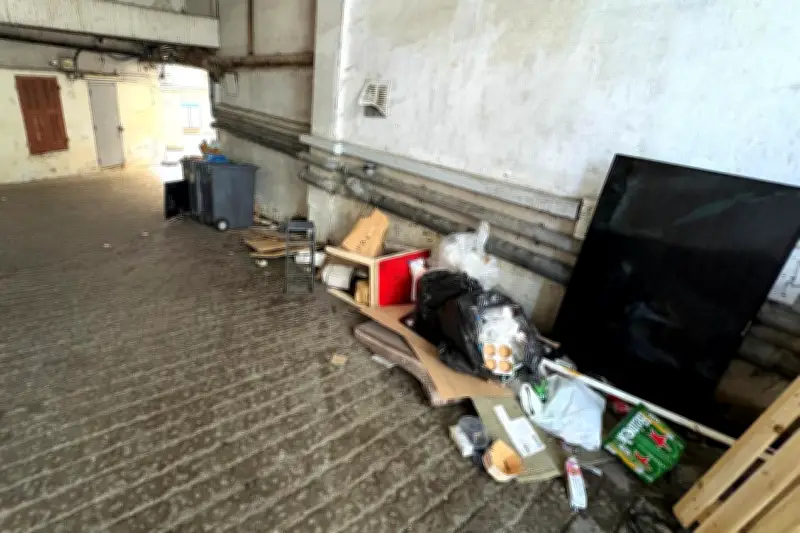Squatteurs occupent des studios près de la Promenade des Anglais à Nice