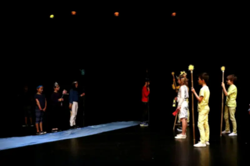 Stages de théâtre pour enfants à Biarritz : dernières places disponibles