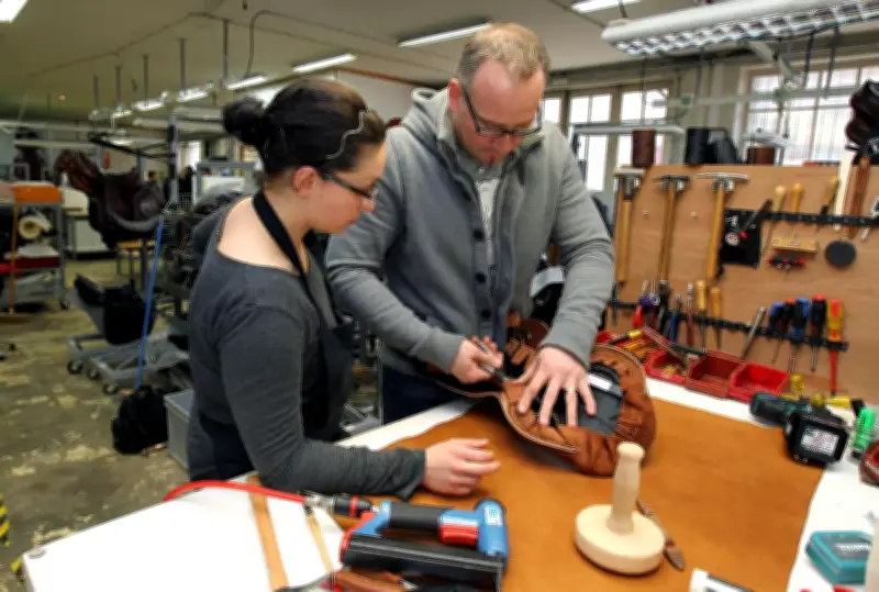 Stages en entreprise : le ministre envisage des aménagements après un drame