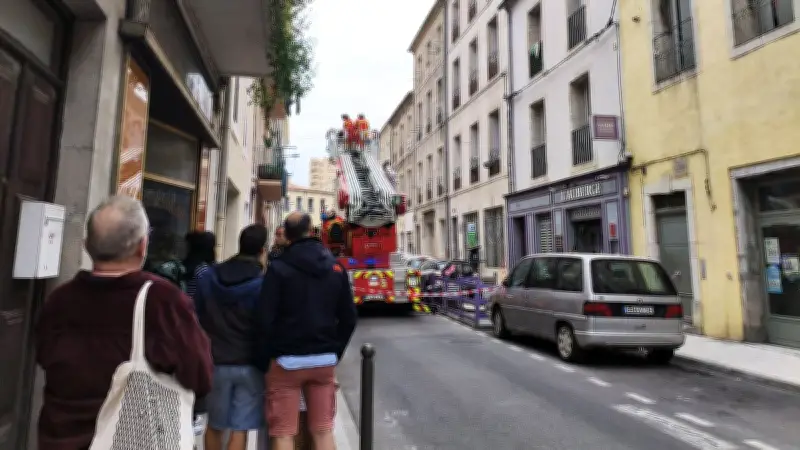 Sète : 13 personnes évacuées par grande échelle après effondrement d'une marche d'escalier