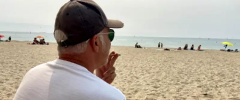 À Sète, les fumeurs s'adaptent à l'interdiction de fumer sur les plages