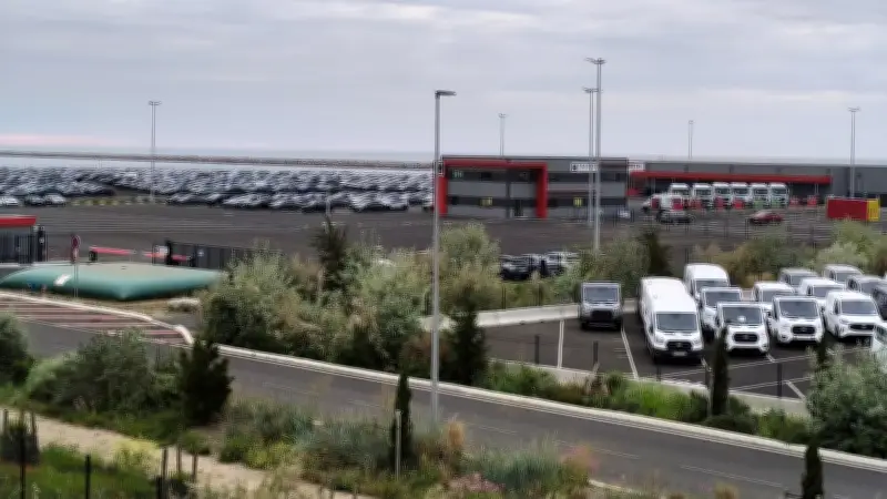 Sète : nouvelle plateforme logistique pour l'importation de véhicules