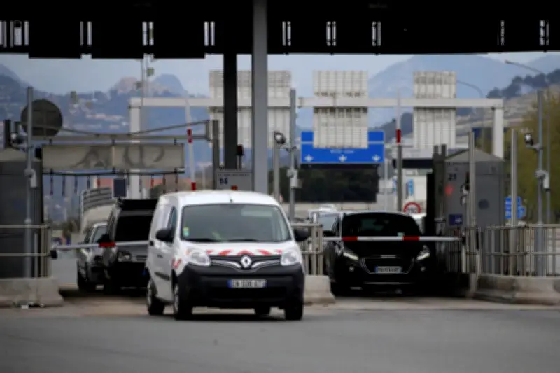 Suppression du péage Saint-Isidore à Nice : la promesse d'Éric Ciotti relance le débat